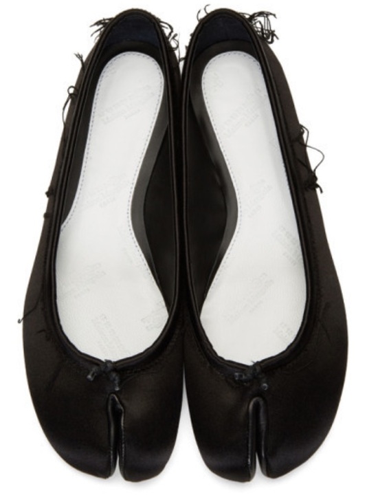 Maison Martin Margiela Shoes - Maison Margiela black satin Tabi ballet flats